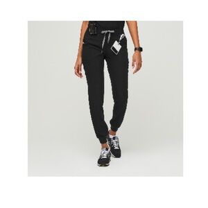 Figs Women’s Black Lesage Tall Jogger Scrub Pants